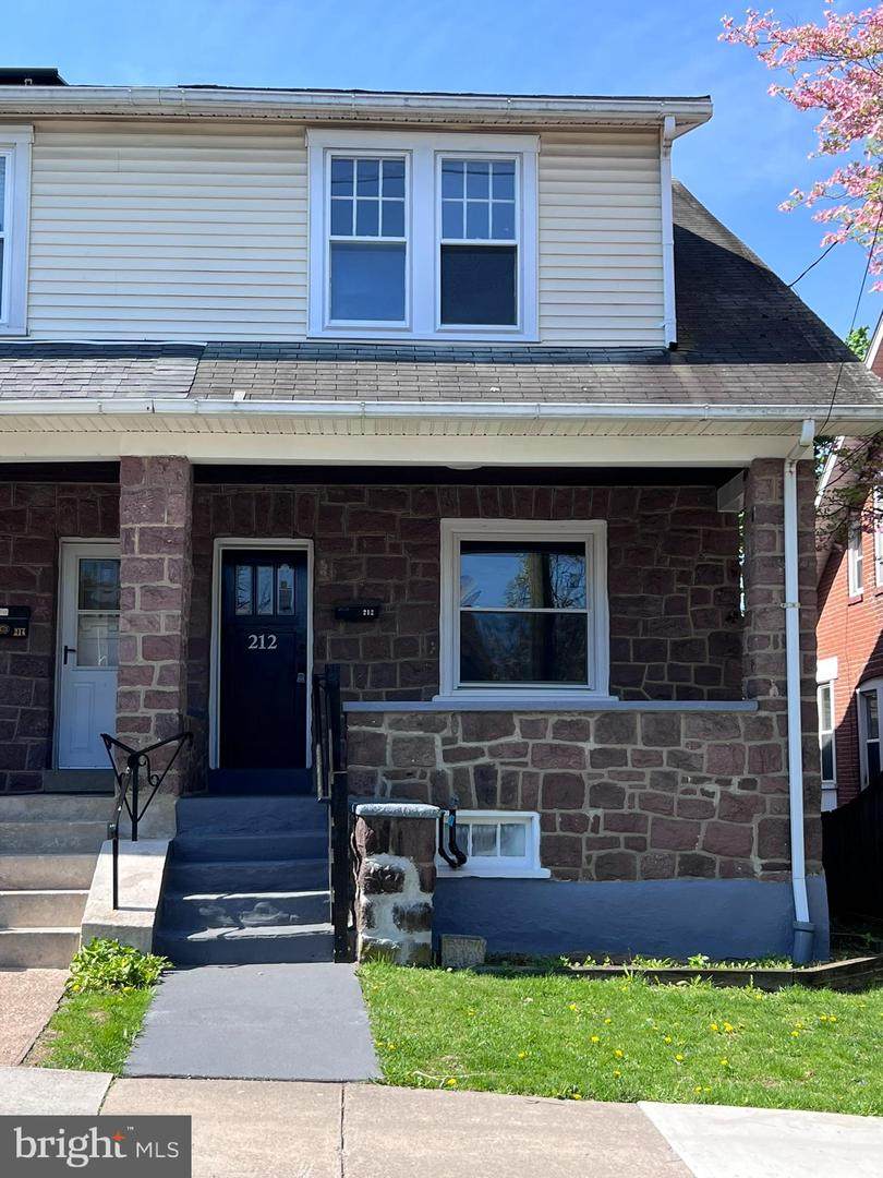 212 East Street - Photo 1