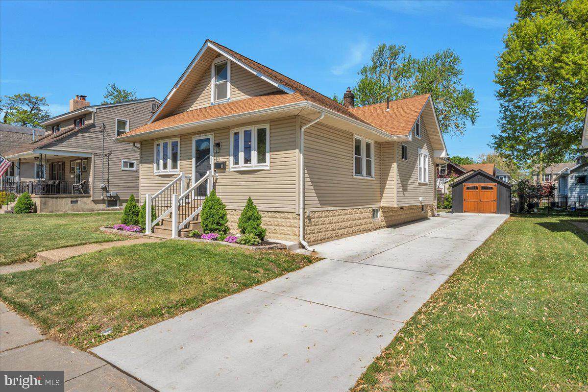 11 Collingswood Avenue - Photo 1