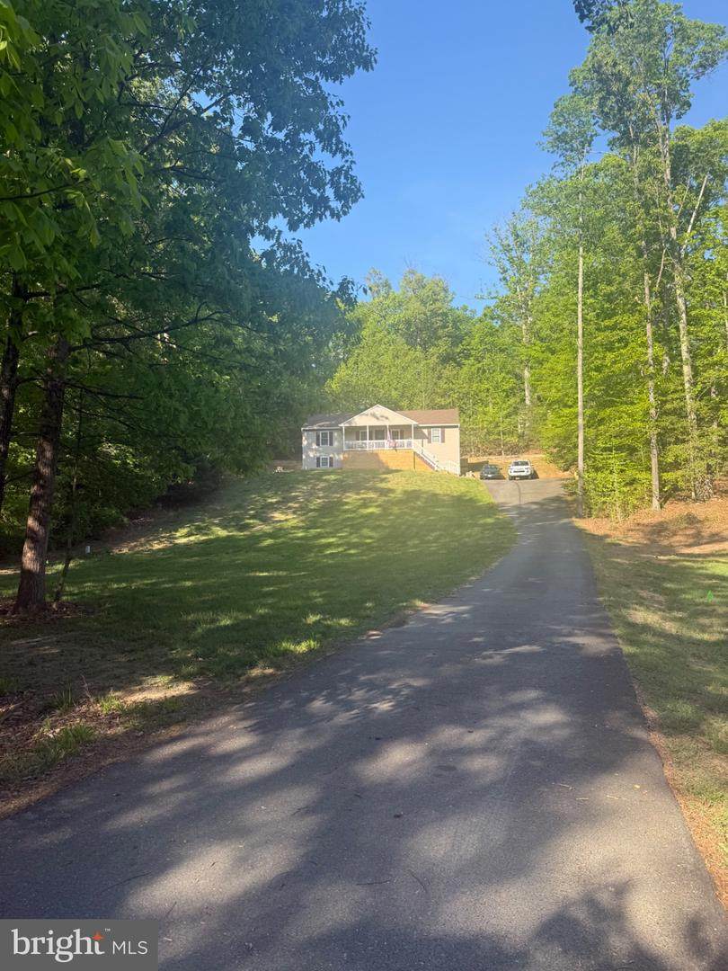 33 William And Mary Lane - Photo 1