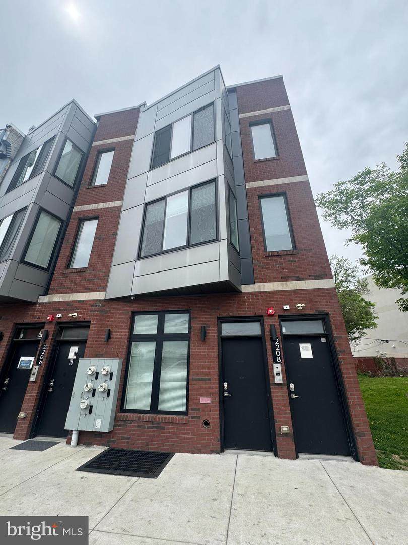 2208 Ridge Avenue - Photo 1