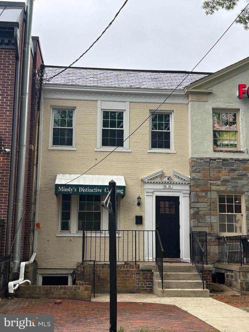 4816 Macarthur Boulevard - Photo 1