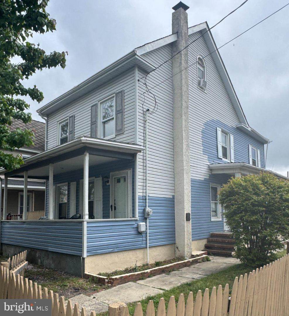 501 4TH Street - Photo 1
