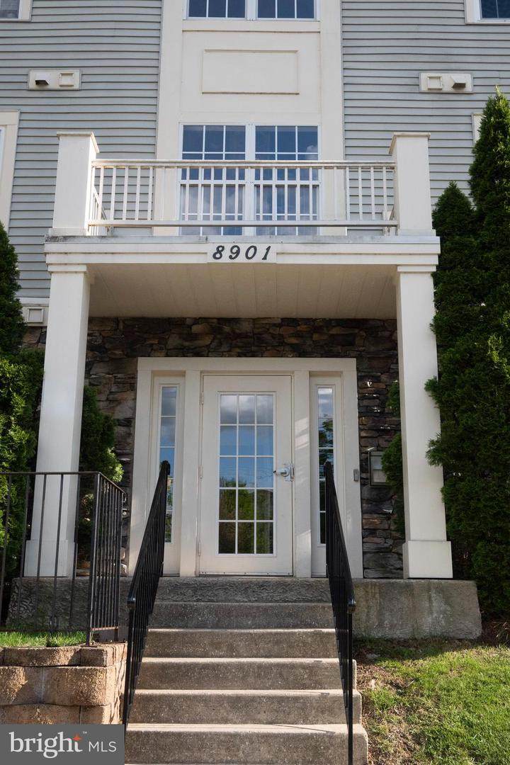 8901 Stone Creek Place - Photo 1