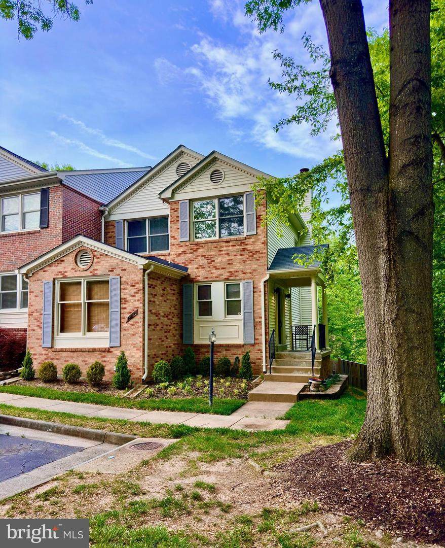 7929 Valleyfield Drive - Photo 1
