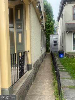 https://bt-photos.global.ssl.fastly.net/brightmls/orig_boomver_1_804857299226-2.jpg