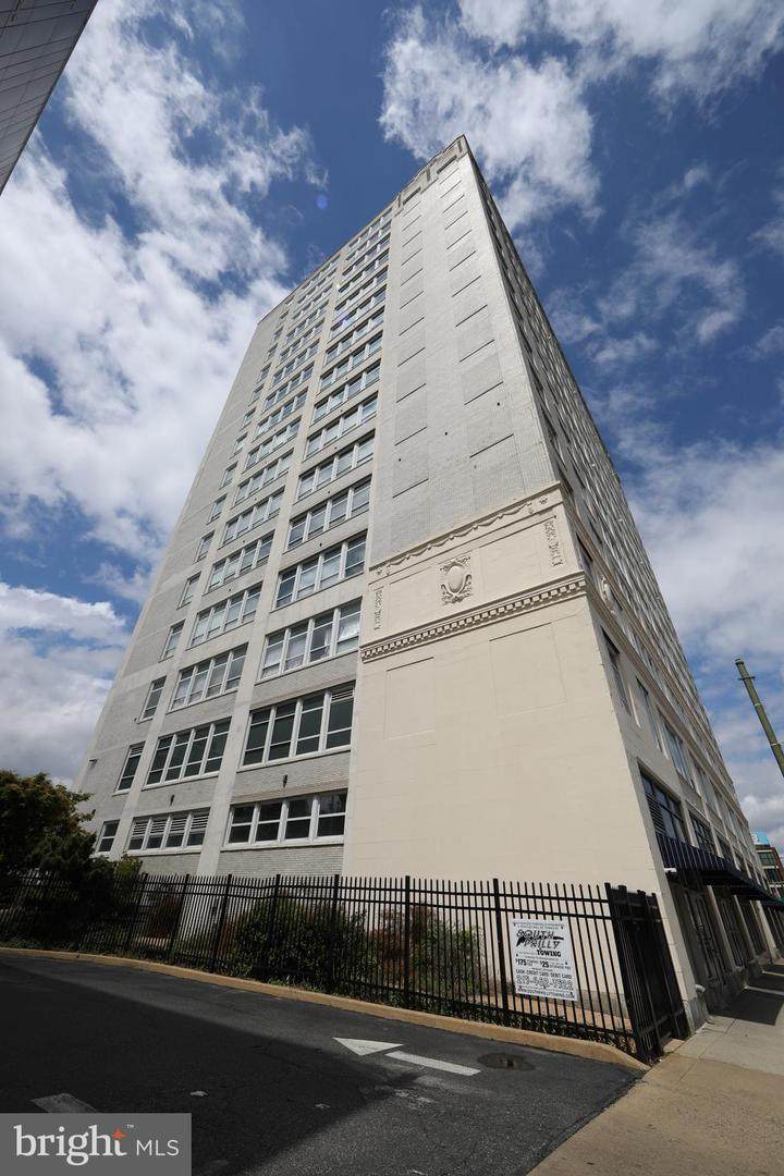 1100-00 Vine Street - Photo 1