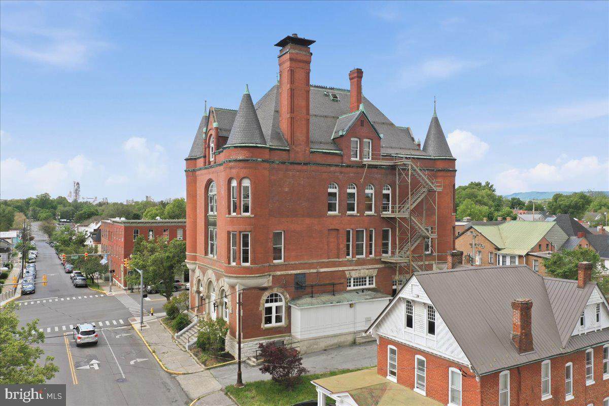 125 Maple Avenue - Photo 1
