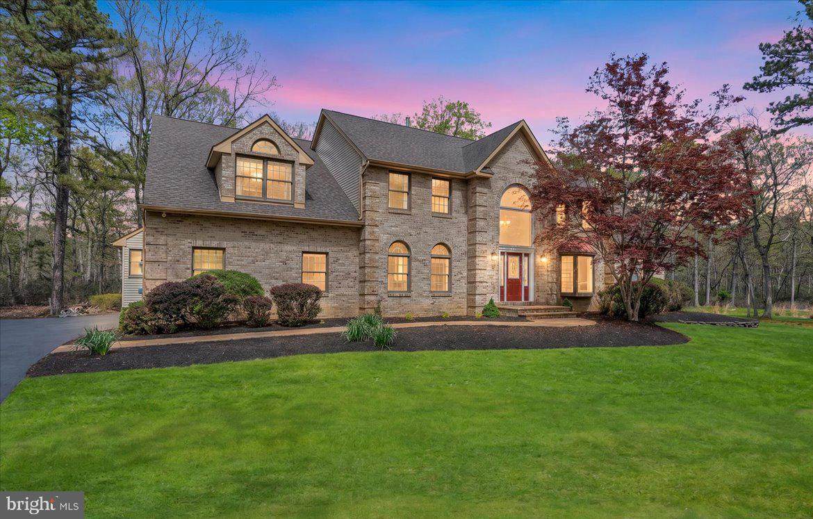 5 Hamilton Court - Photo 1