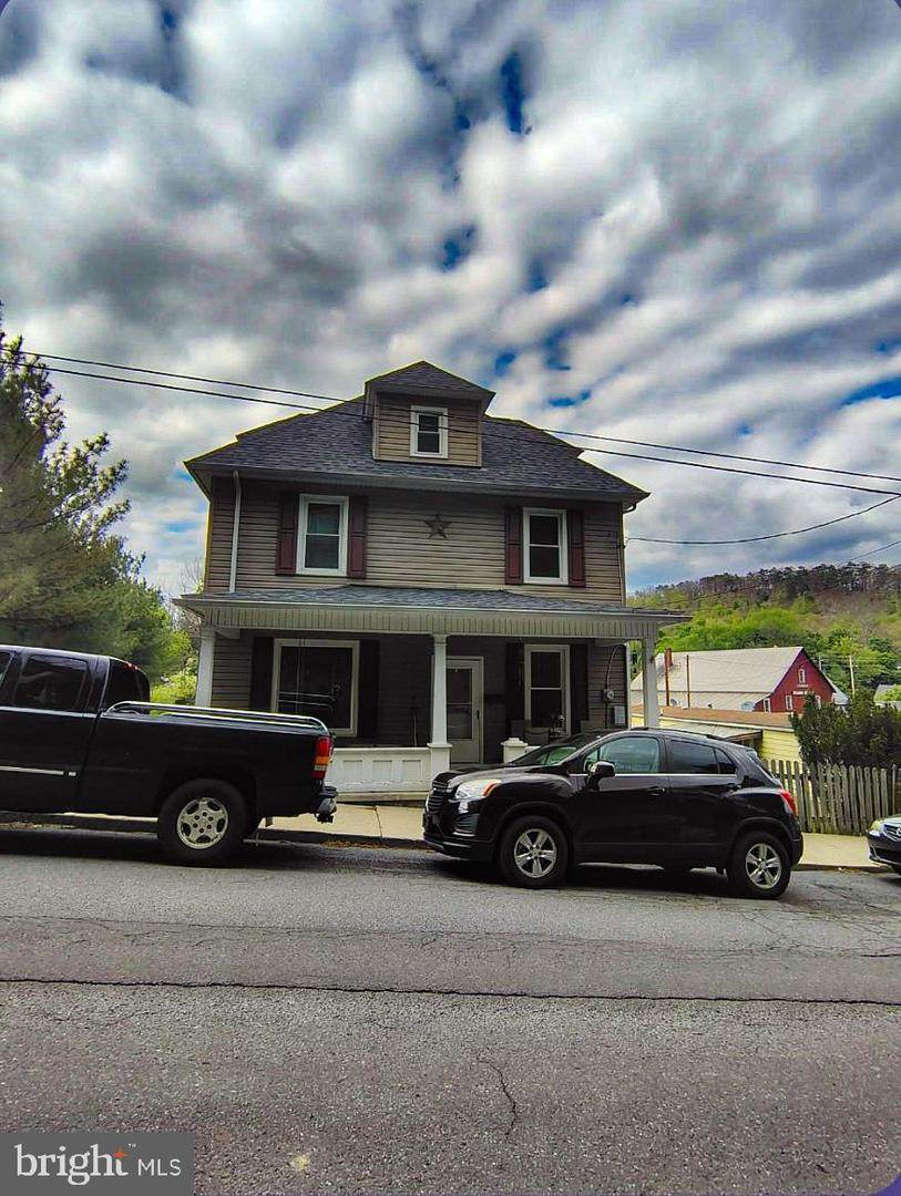 37 W 3Rd St - Photo 1