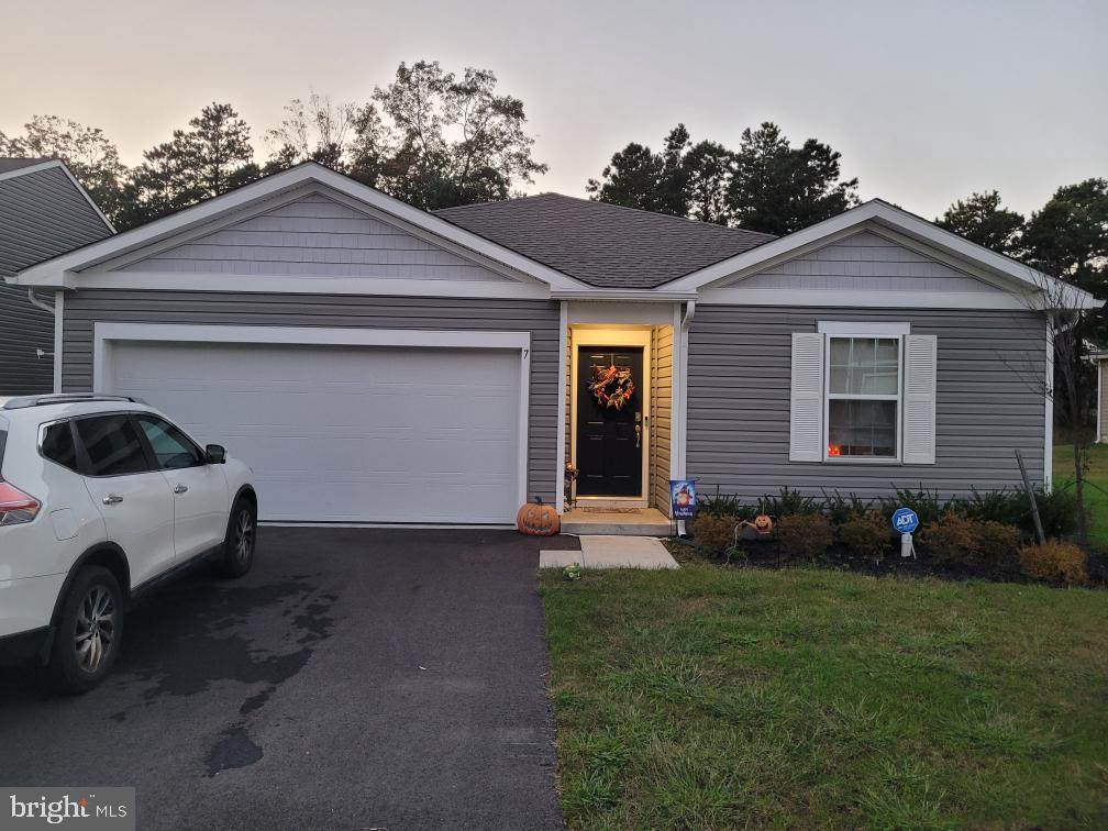 7 Pin Oak Drive - Photo 1