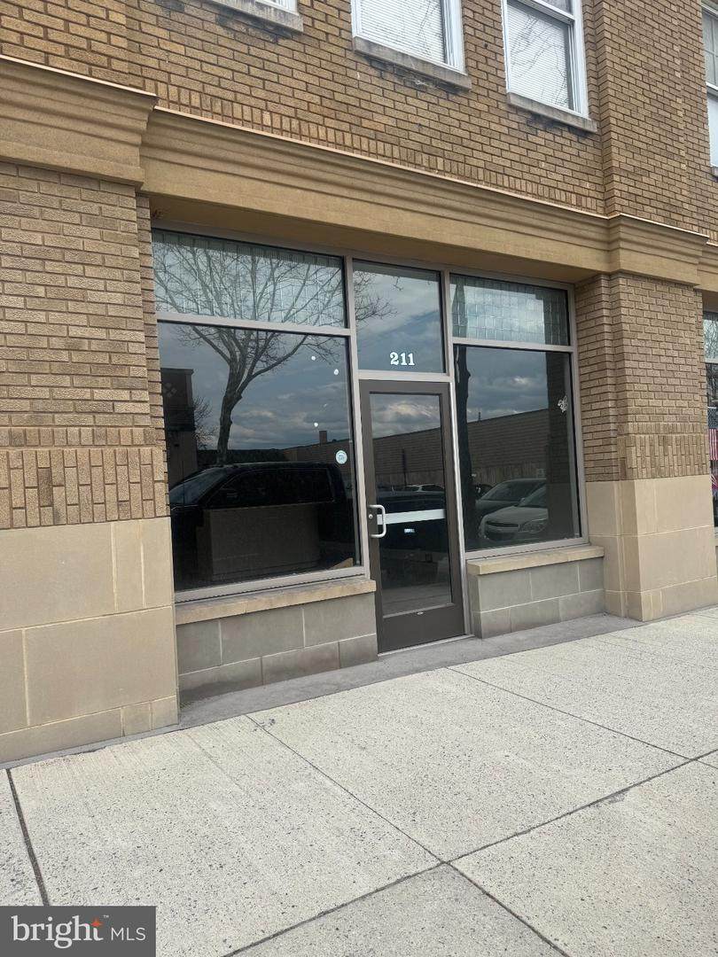 211 Front Street - Photo 1
