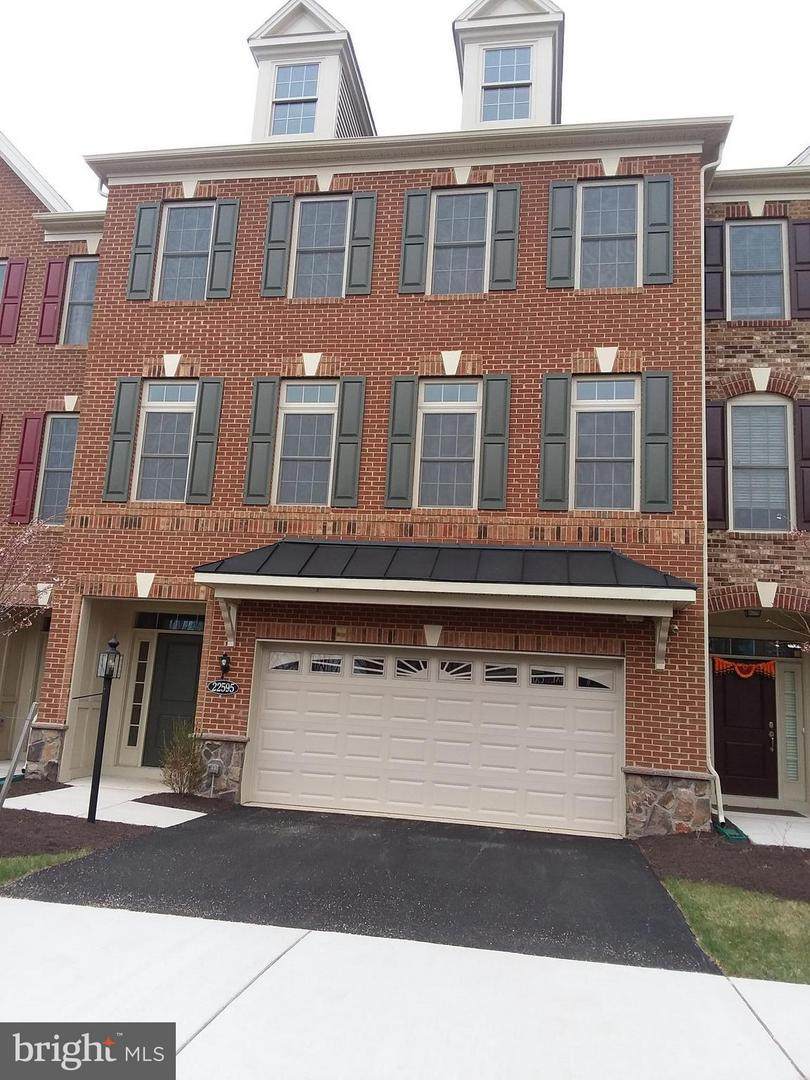 22595 Windsor Locks Square - Photo 1