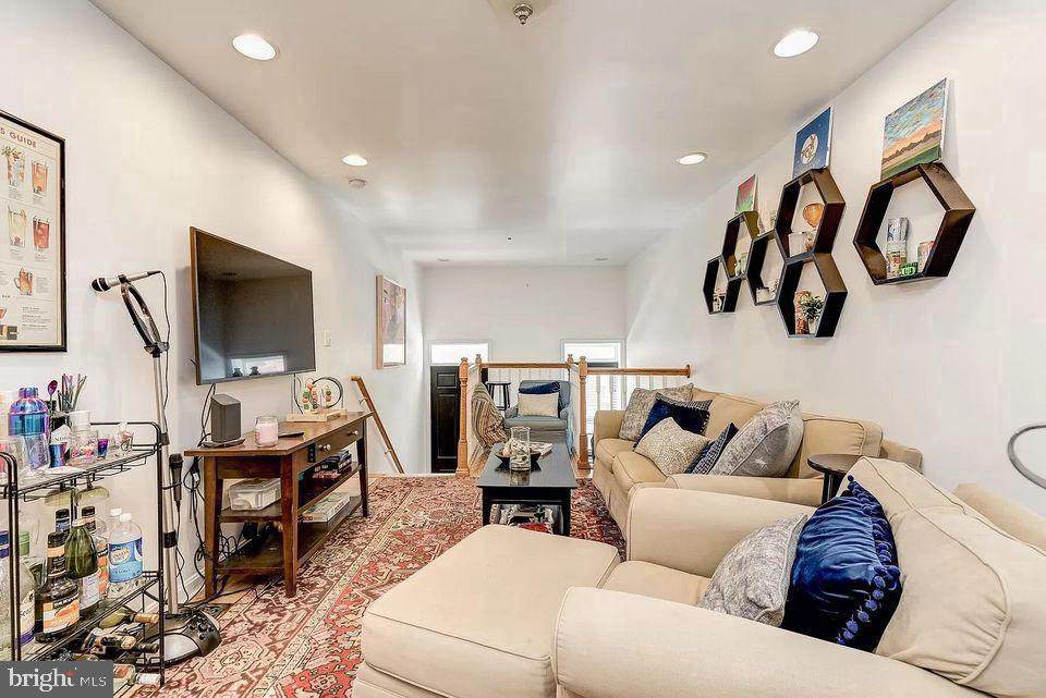 1019 Streeper Street - Photo 1