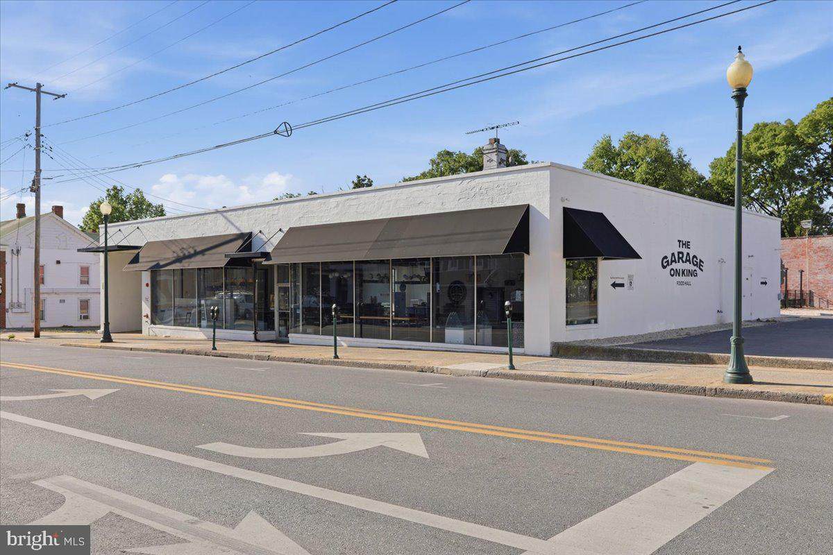 419 King Street - Photo 1