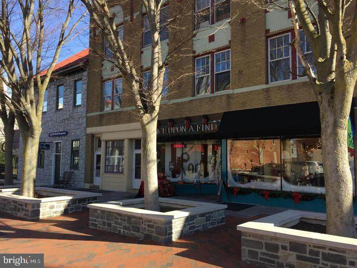44 Loudoun Street - Photo 1