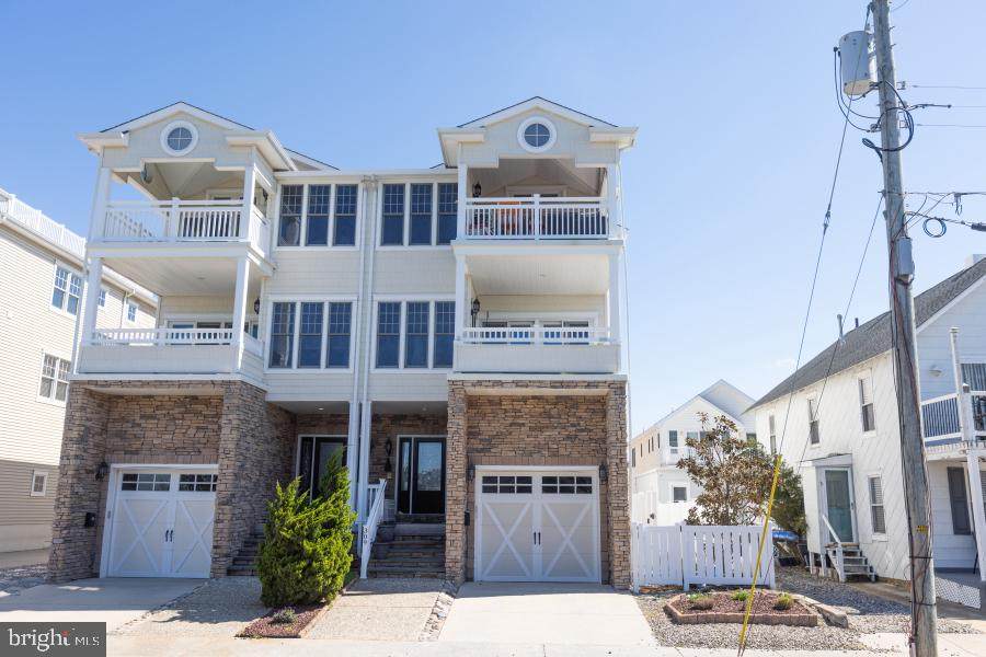 309 1ST Avenue - Photo 1