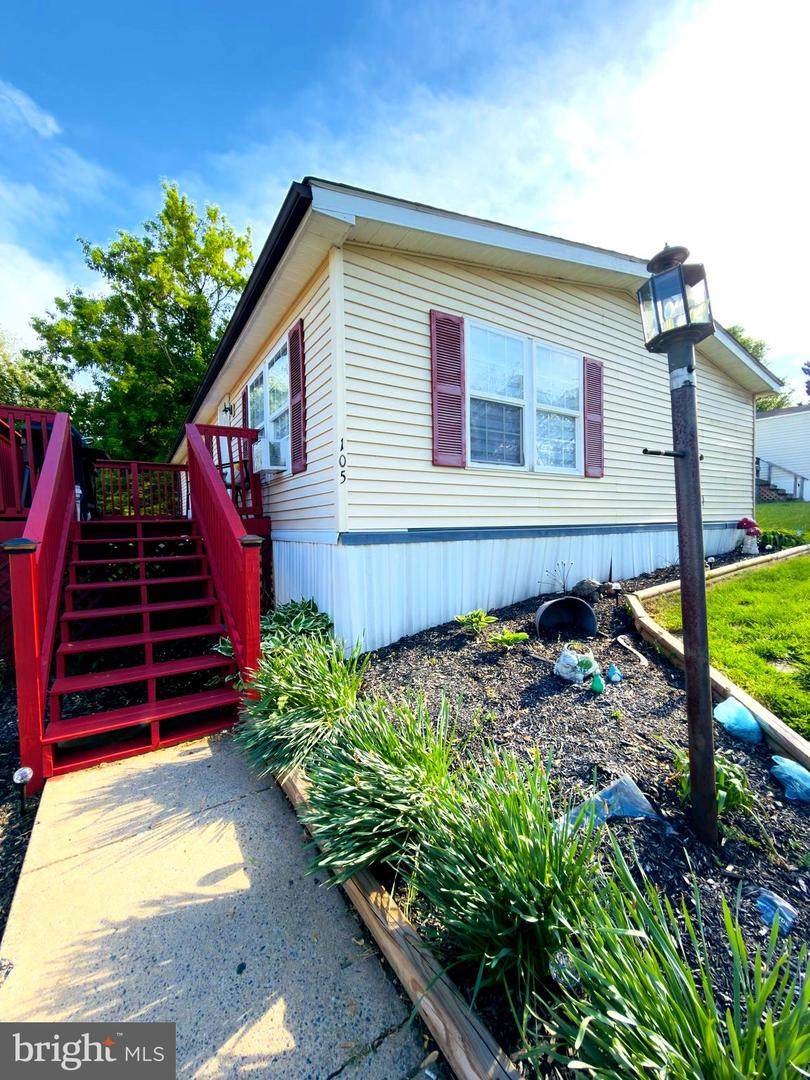 105 Fieldbridge Court - Photo 1