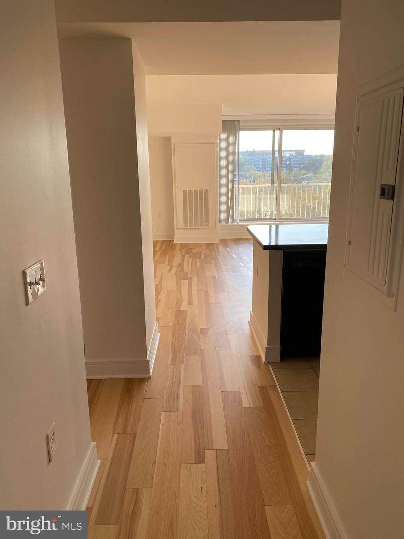 800 4TH Street - Photo 1