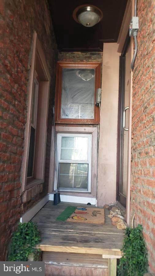 1043 Hanover Street - Photo 1