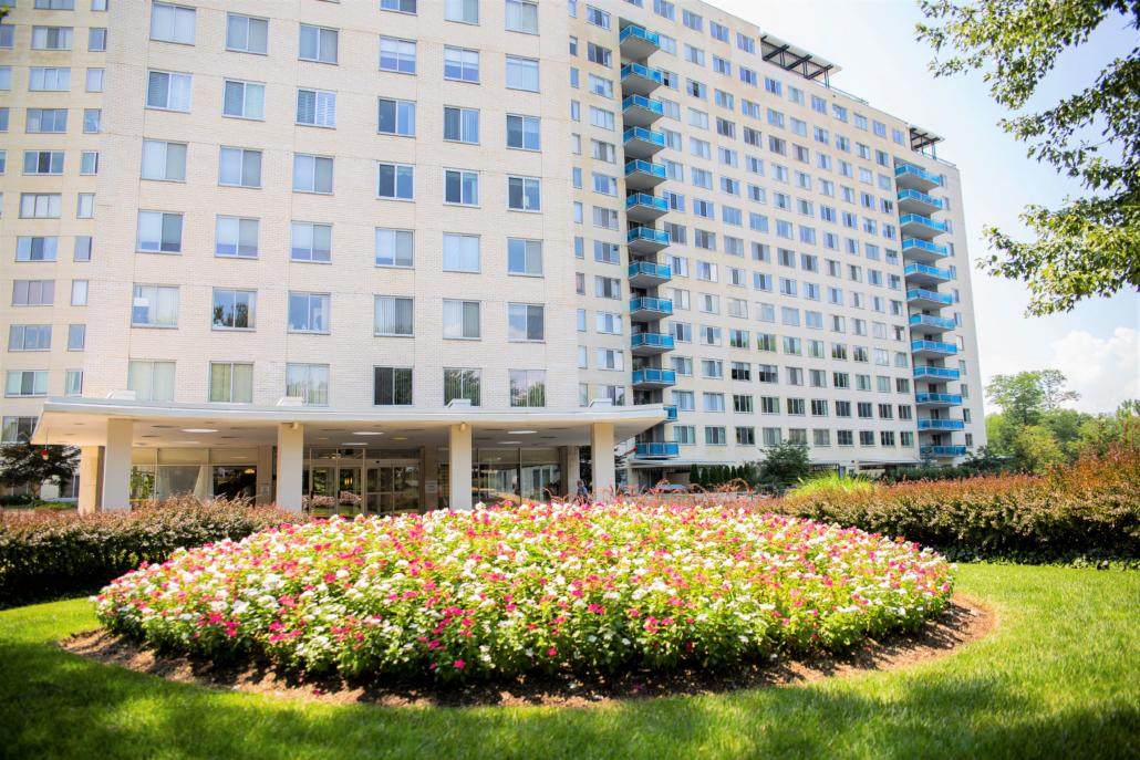 10500 Rockville Pike - Photo 1