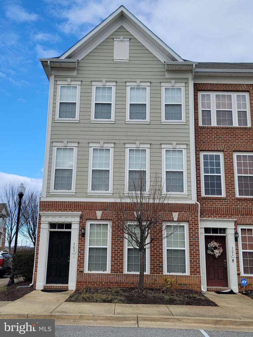 303 Edelen Station Place - Photo 1