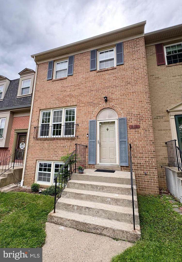 9710 Lakepointe Drive - Photo 1