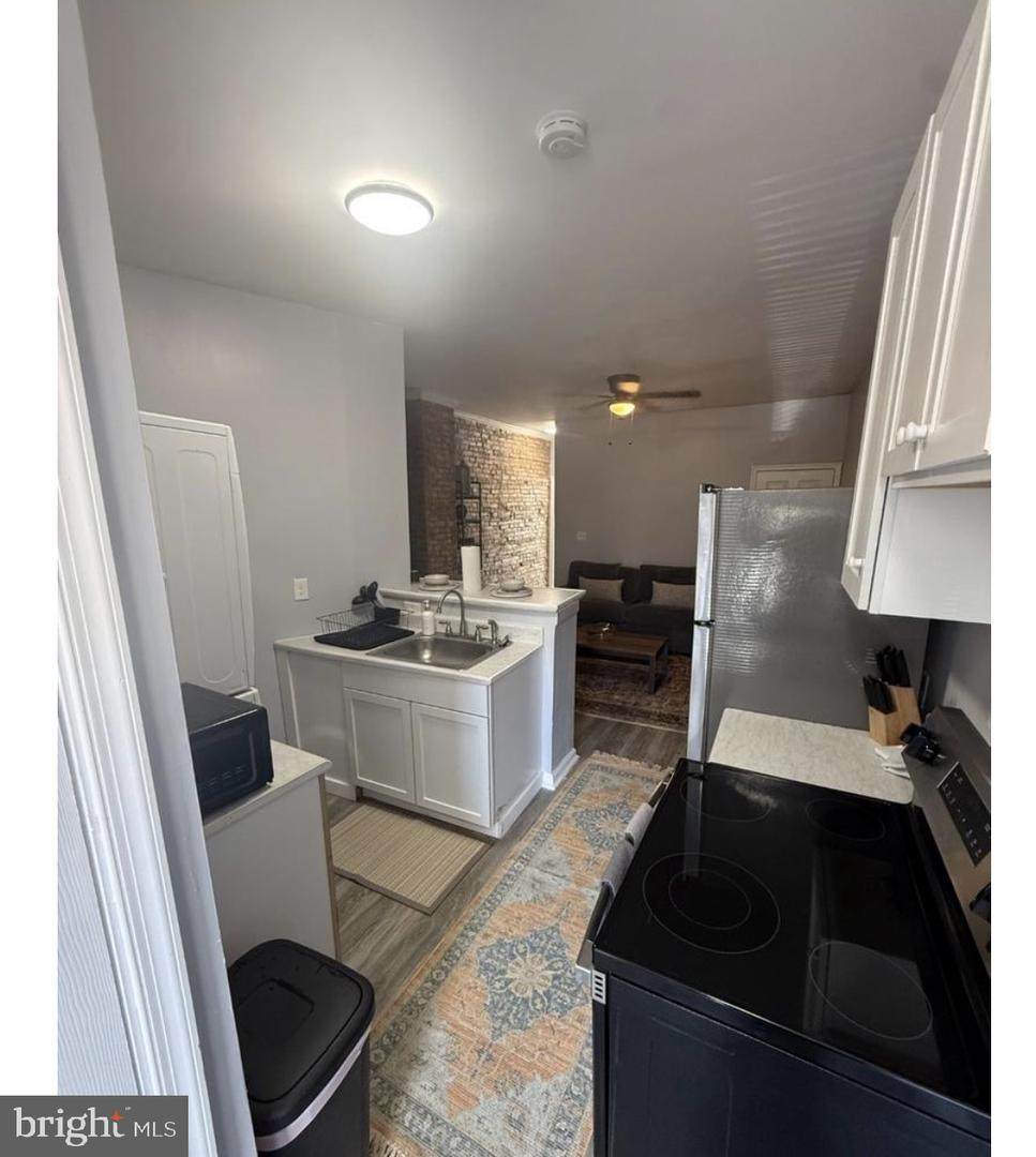 https://bt-photos.global.ssl.fastly.net/brightmls/orig_boomver_1_804917928340-2.jpg