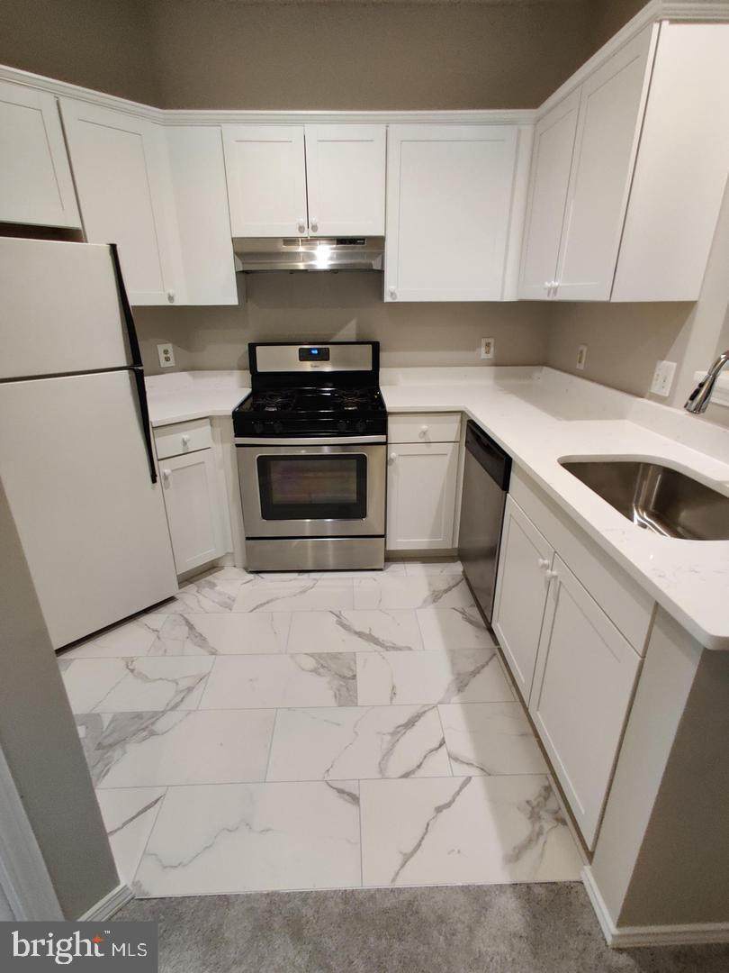 13058 Autumn Woods Way - Photo 1