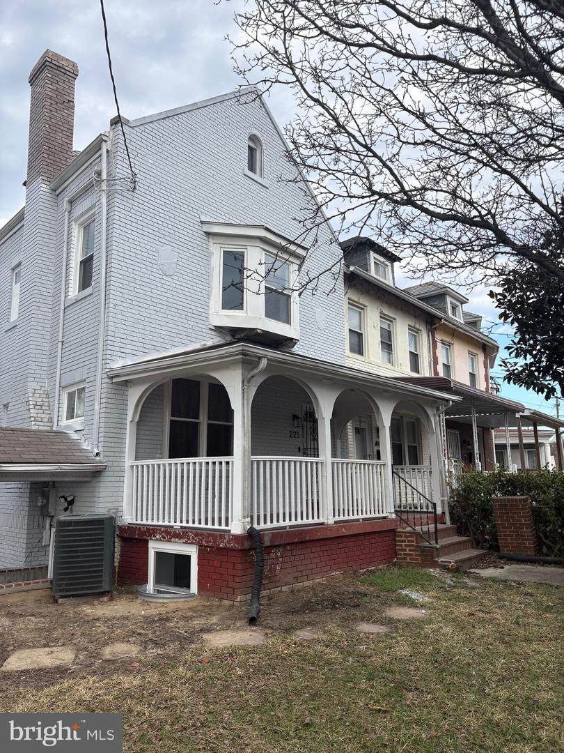 225 Missouri Avenue - Photo 1