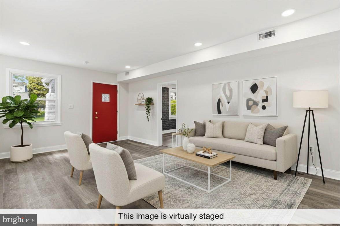 2910 Berwick Avenue - Photo 1