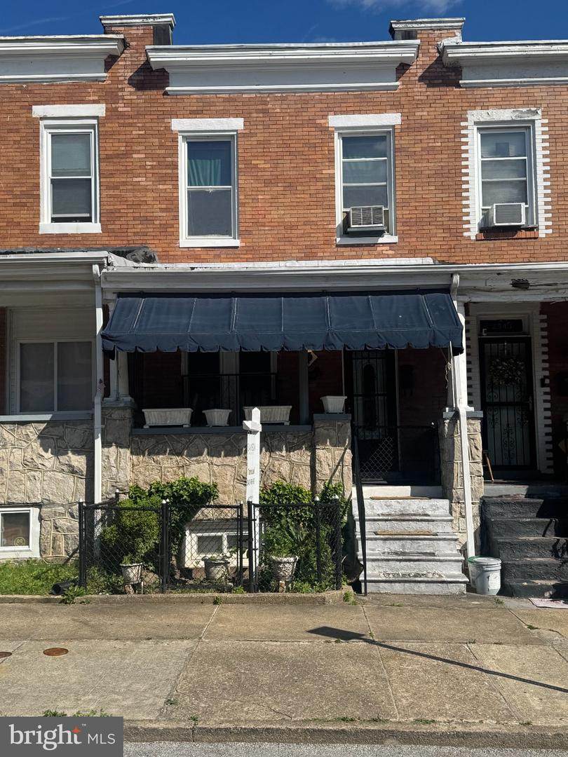 2545 Robb Street - Photo 1