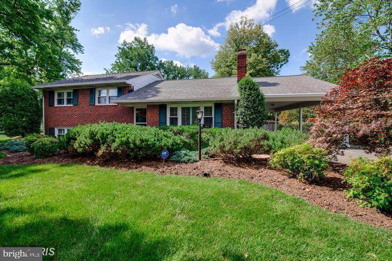 1415 Mayflower Drive - Photo 1