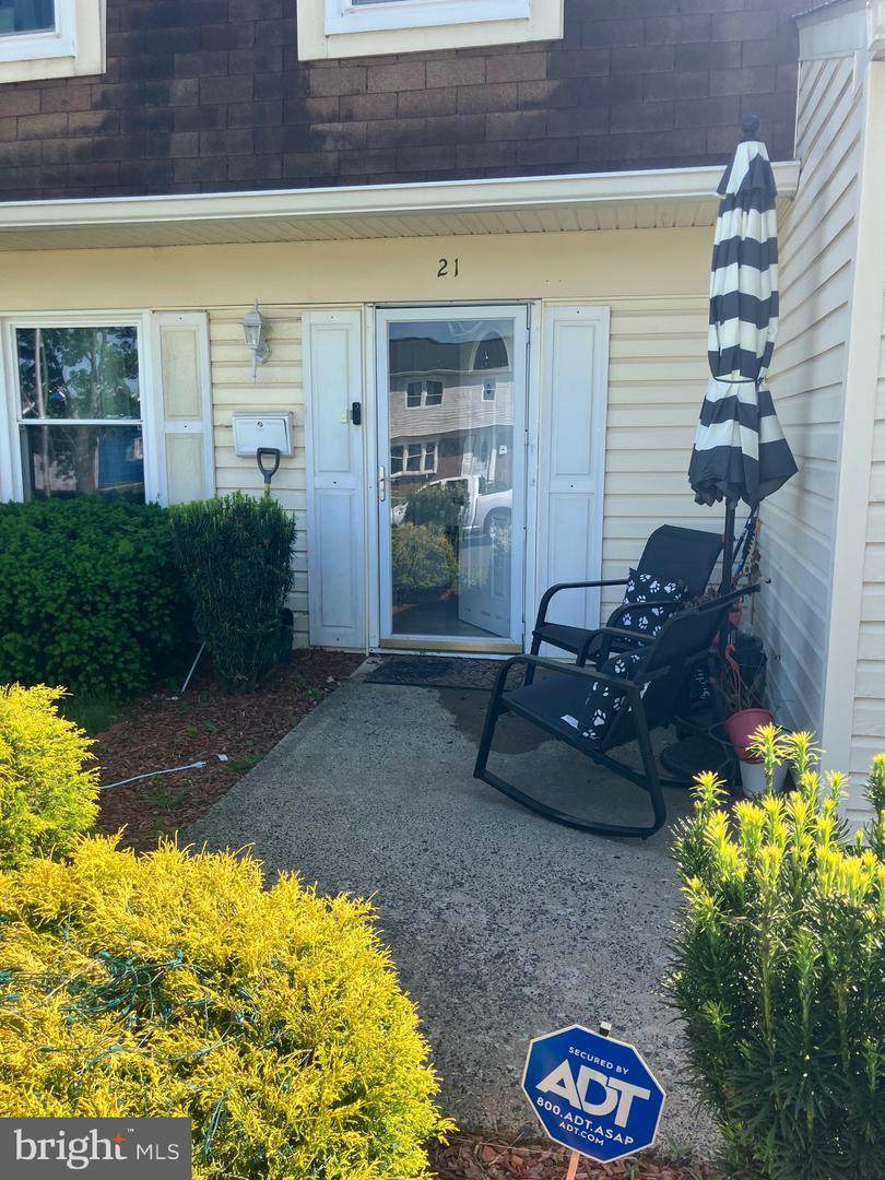 21 Trescott Lane - Photo 1