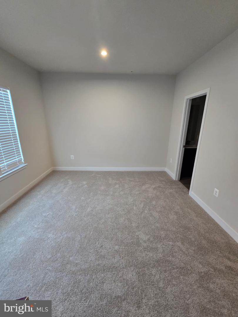 16115 Hyde Park Place - Photo 1
