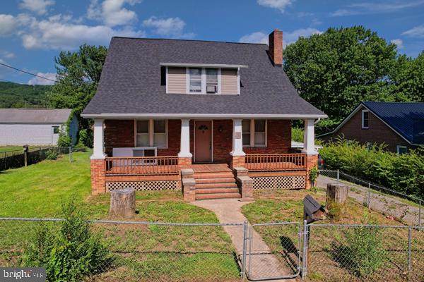 125 Pine Street - Photo 1