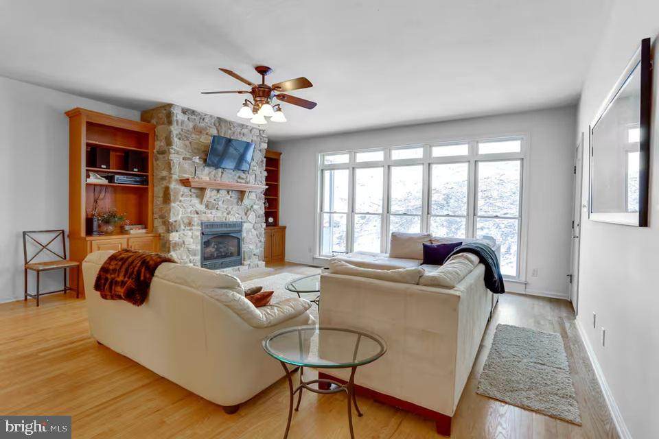 14101 Barberry Circle - Photo 1