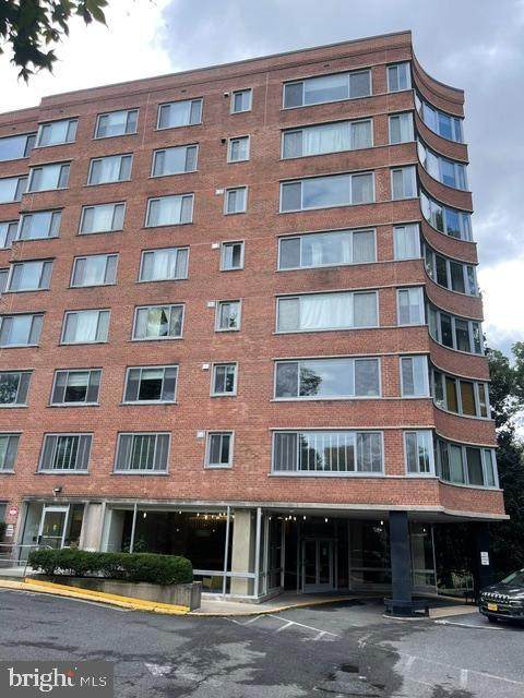 4200 Cathedral Avenue - Photo 1