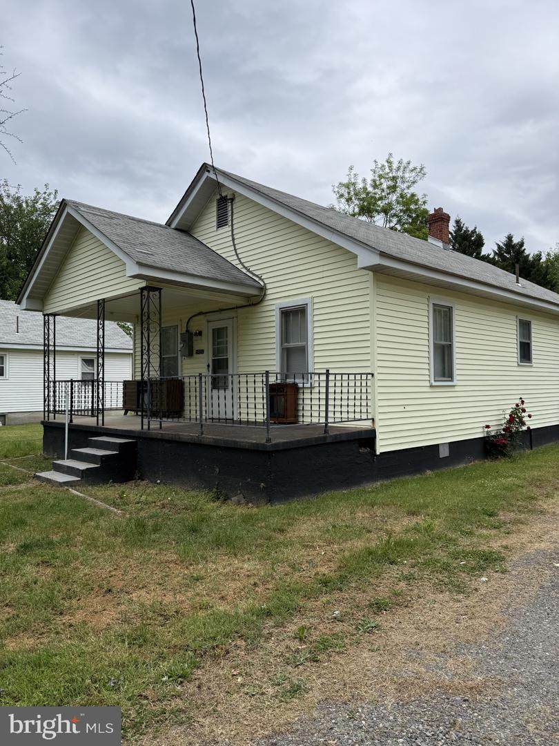 5497 Rosedale Dr - Photo 1