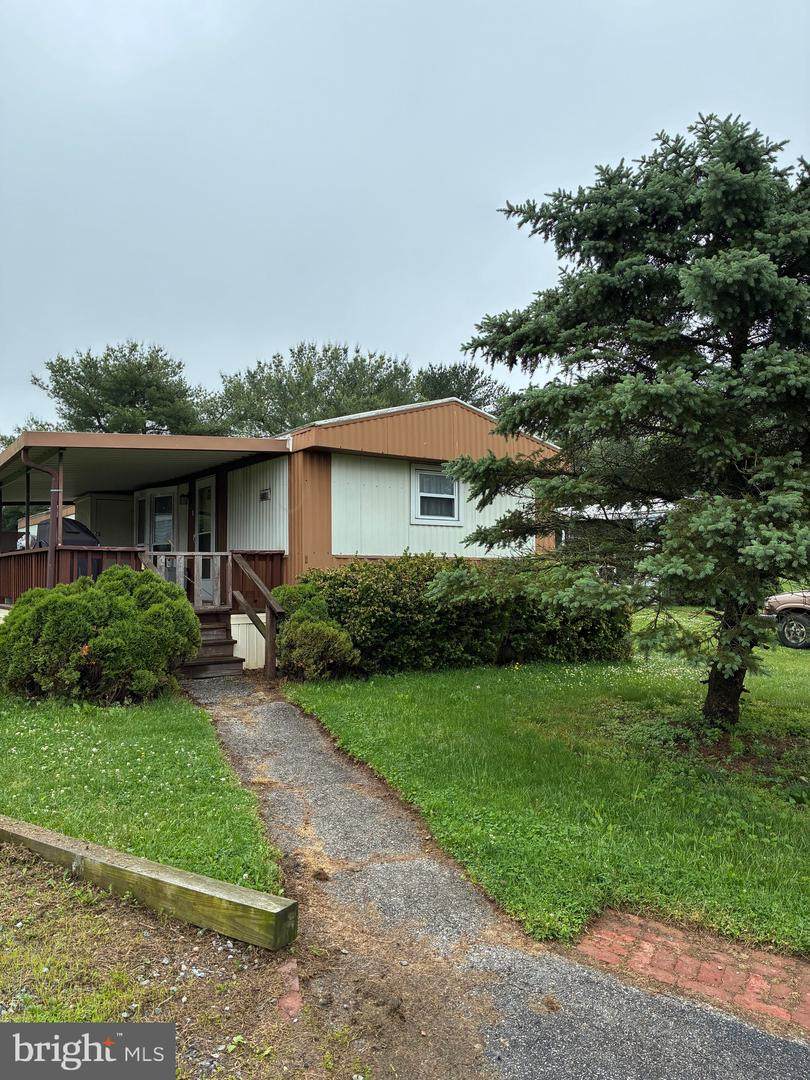 69 Alana Drive - Photo 1