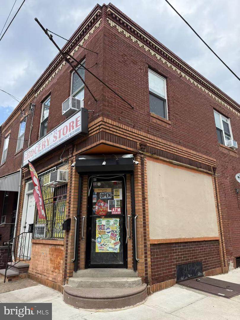 1913 10TH Street - Photo 1