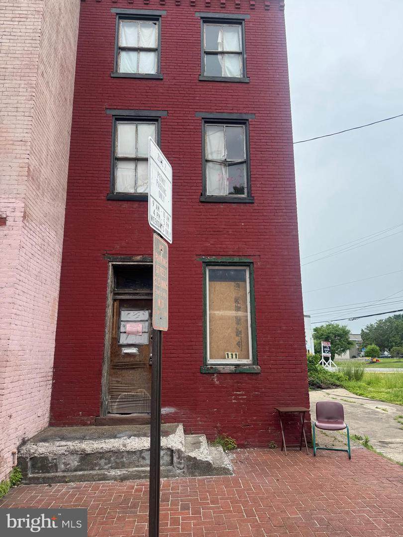 111 Vine Street - Photo 1