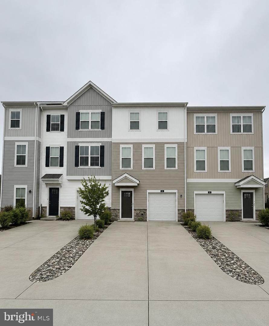 402 Honeyberry Lane - Photo 1