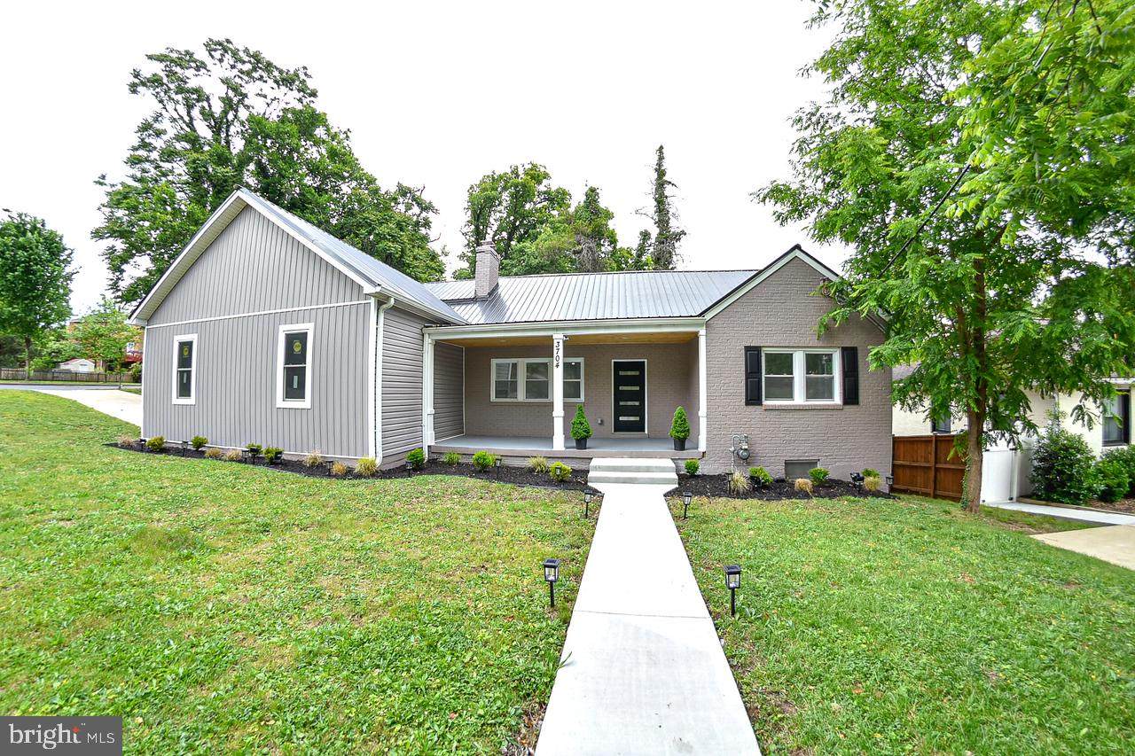 3704 Suitland Road - Photo 1