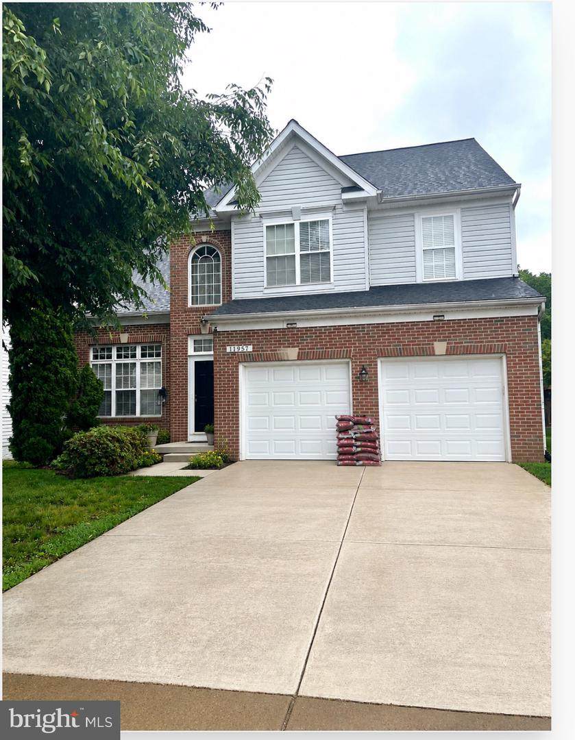 11957 Molly Pitcher Circle - Photo 1