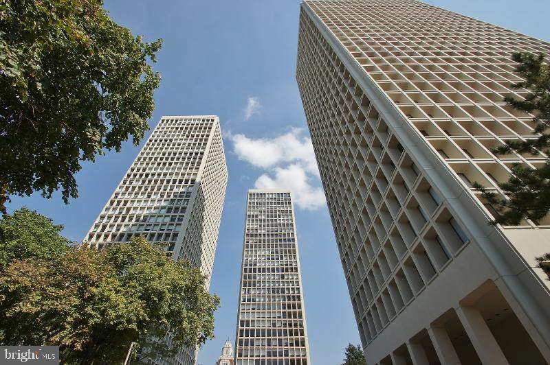 210 Locust Street - Photo 1