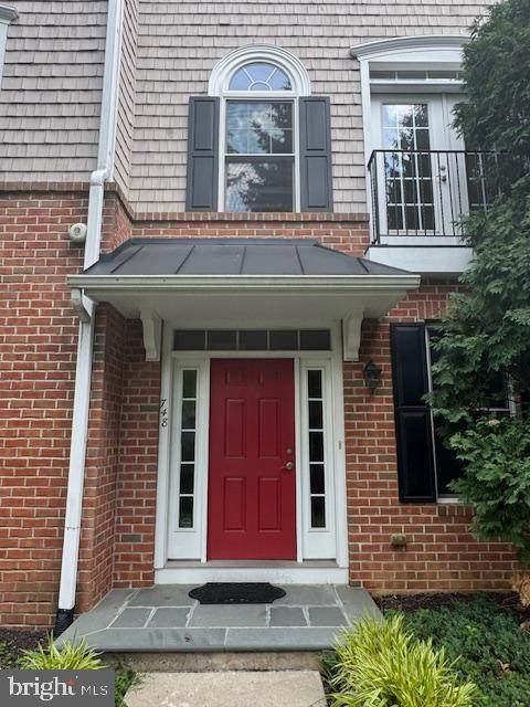 748 Moore Avenue - Photo 1