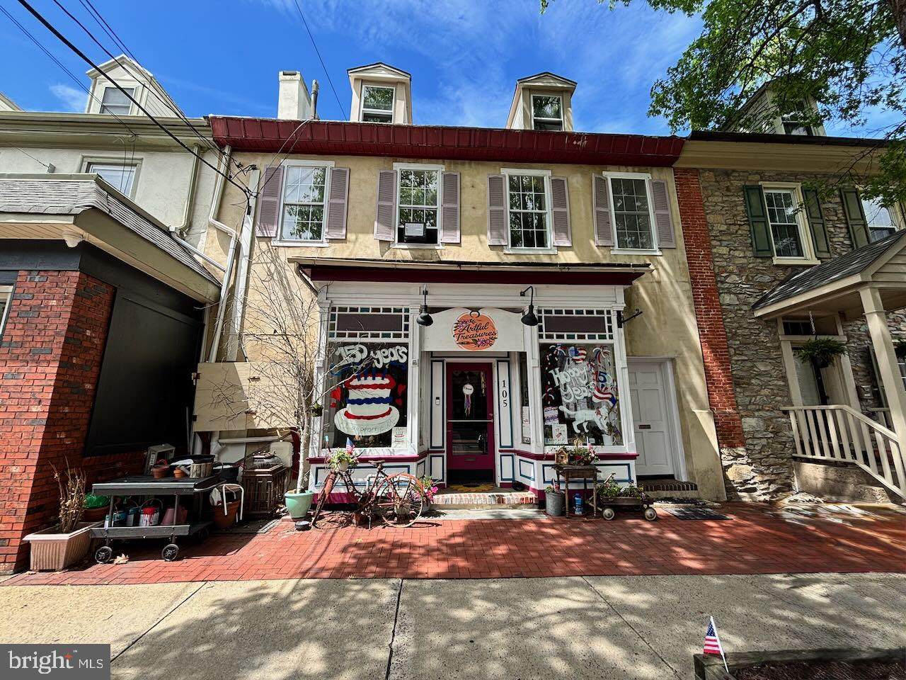 105 Maple Avenue - Photo 1