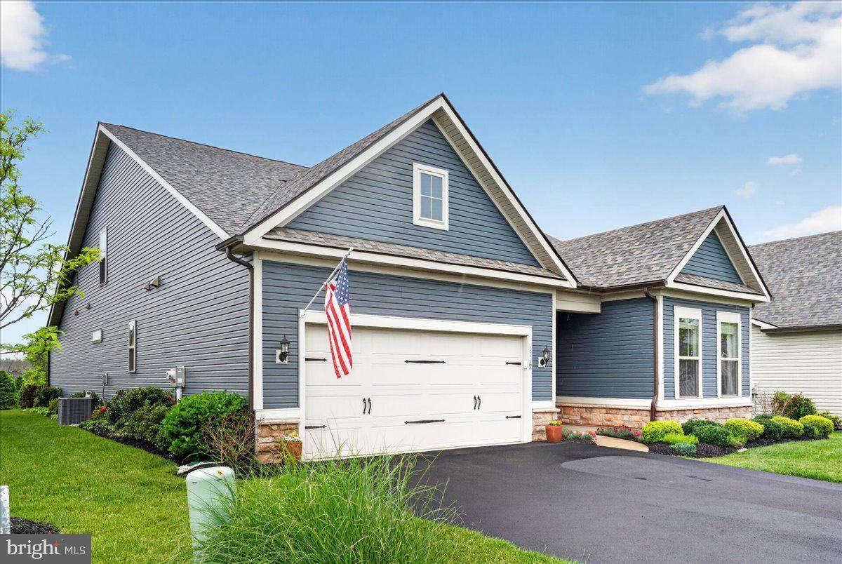 1119 Hill Street - Photo 1
