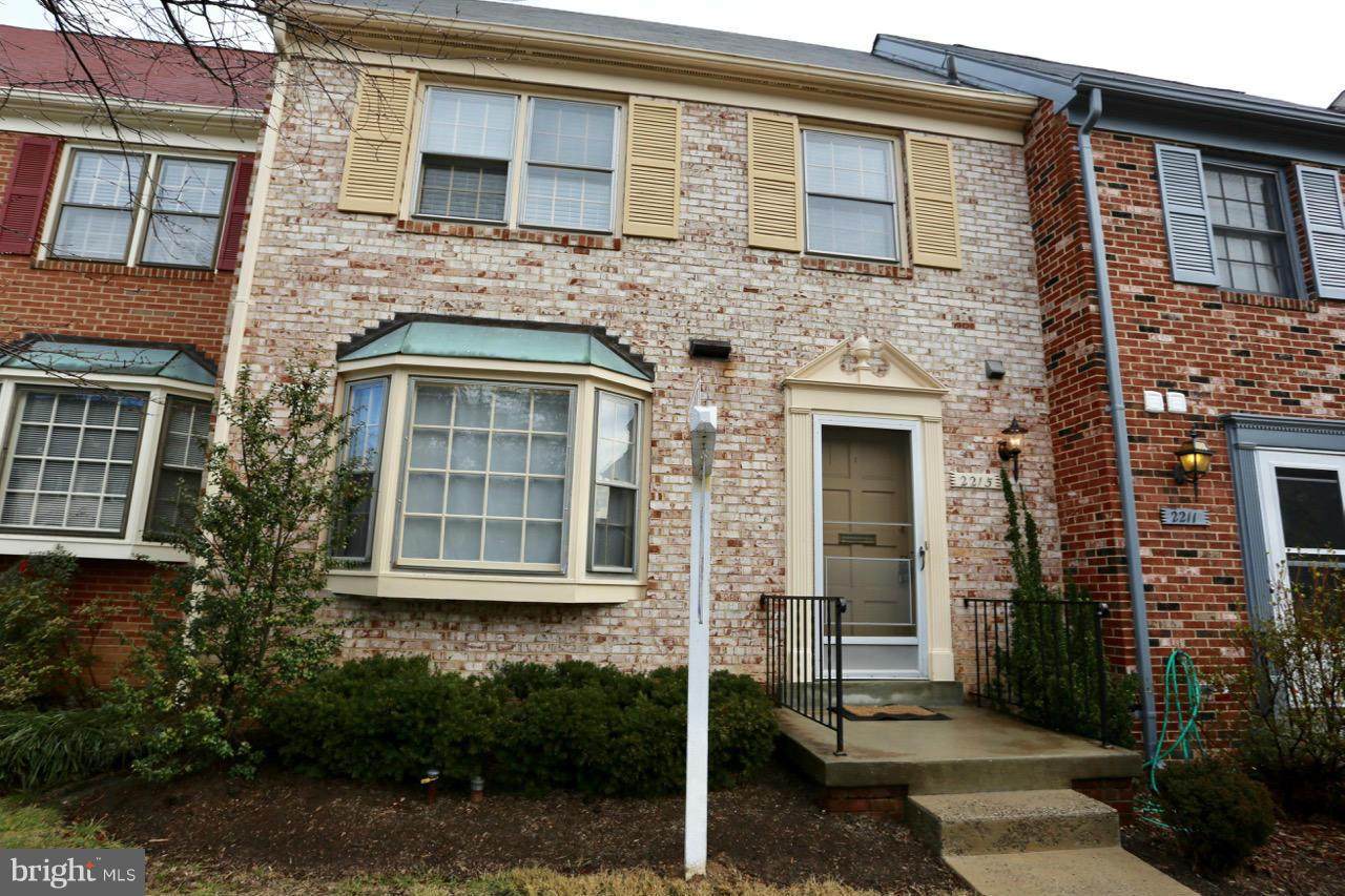2215 Somerset Street - Photo 1