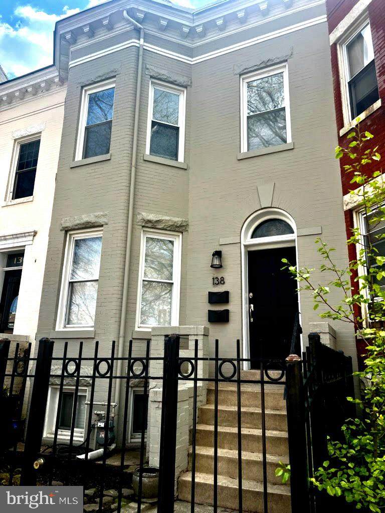 138 Rhode Island Avenue - Photo 1